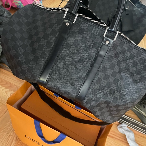 Black Louis Vuitton duffle bag - Picture 4 of 6